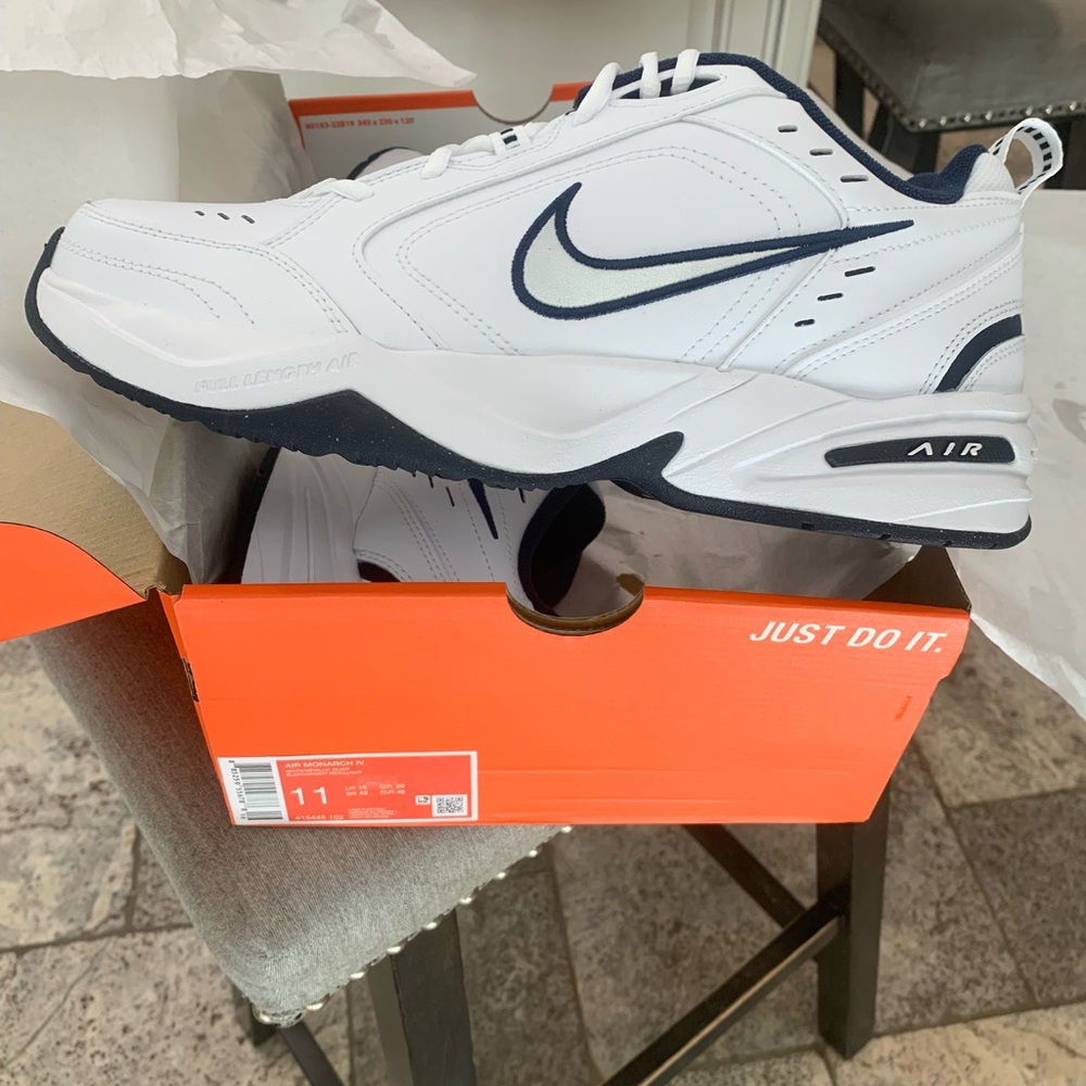 Nike Air Monarch IV - Bold Orange